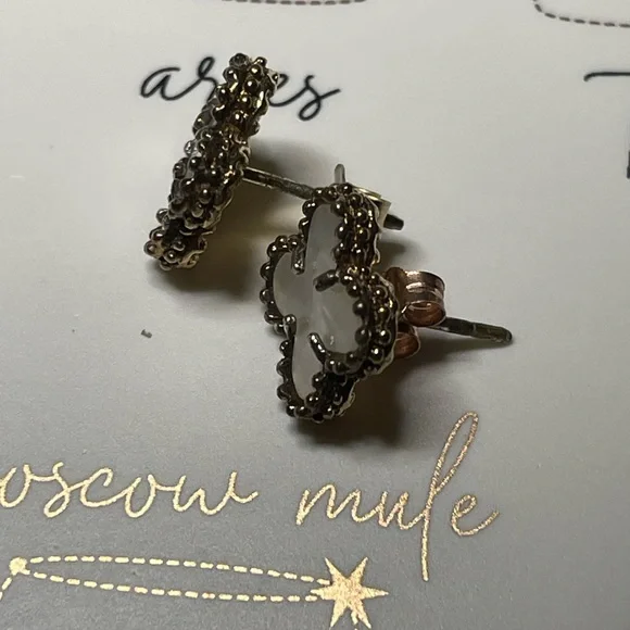 Mother of Pearl Quatrefoil Clover Flower Stud Earrings Sterling Silver - Picture 4 of 6